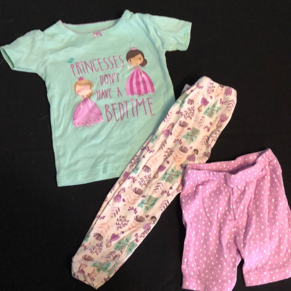 Carter's Other - 💜5/$25 CARTER’S princess pajama set